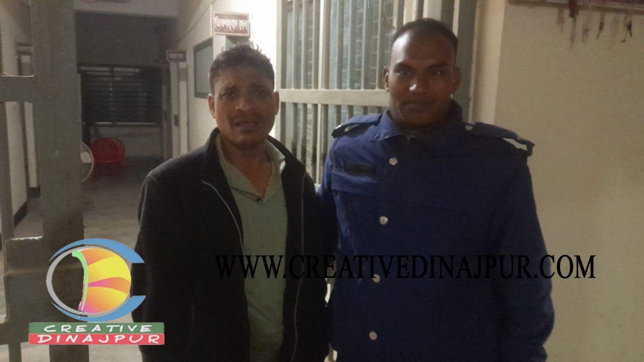 পার্বতীপুরে বিপুল সংখ্যক মাদকসহ ব্যবসায়ী আটক