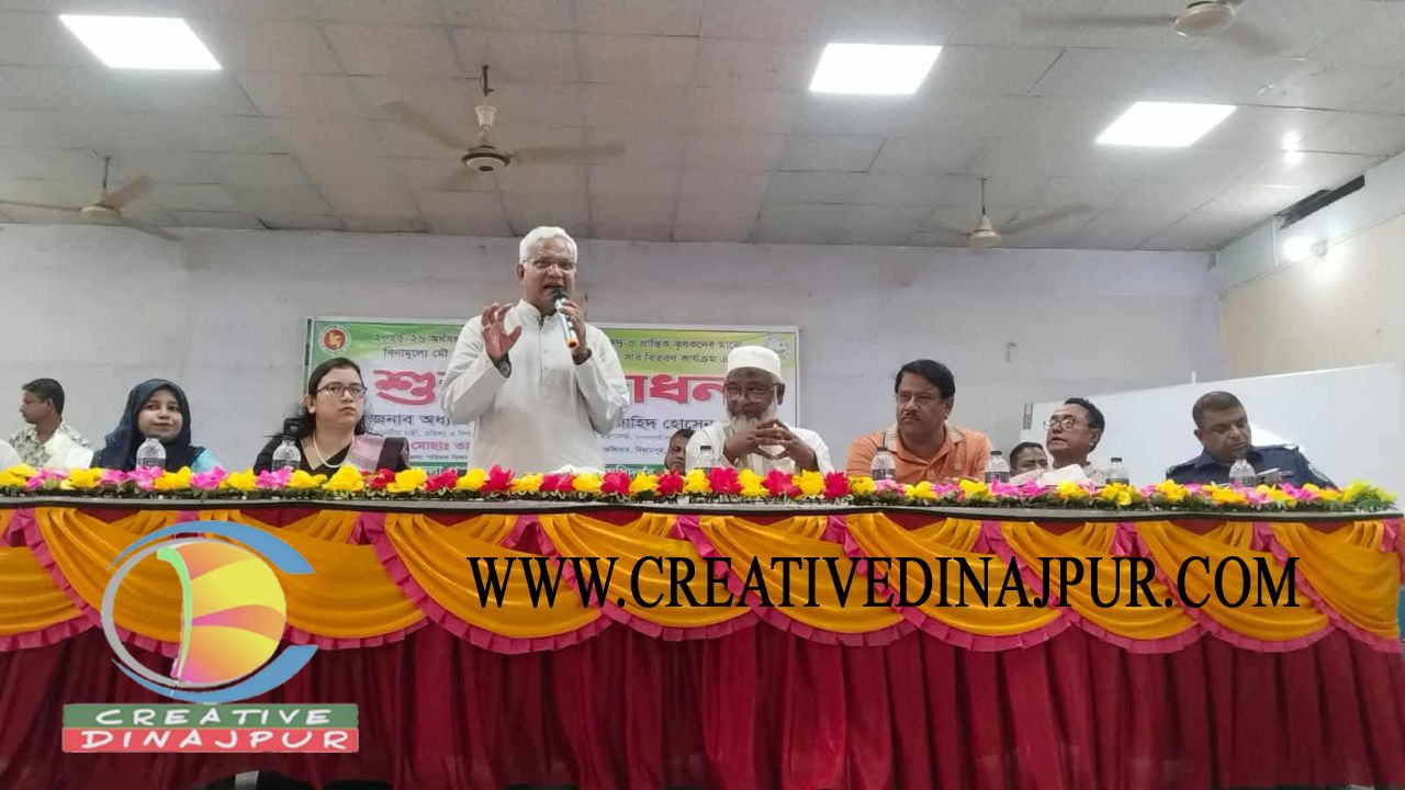 বিরামপুরে কৃষকদের প্রণোদনা বিতরণ, দুর্ঘটনায় নিহতদের পরিবারে অনুদান দিলেন মন্ত্রী