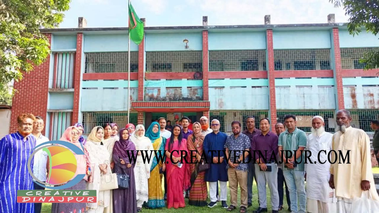 বীরগঞ্জ মহিলা ডিগ্রী কলেজ পরিদর্শনে এমপি আলহাজ্ব মনজুরুল ইসলাম 