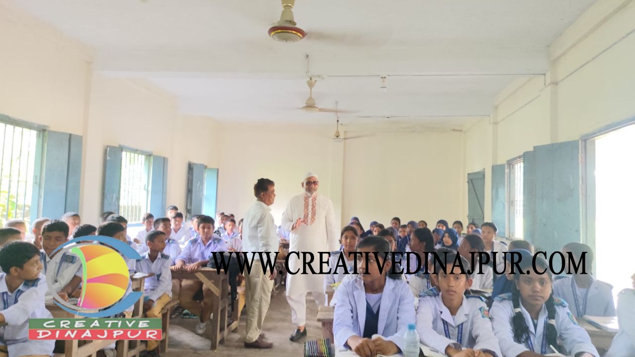 শিক্ষার মান যাচাইয়ে চিরিরবন্দরের বিভিন্ন বিদ্যালয়ে হুইপের আকস্মিক পরিদর্শন
